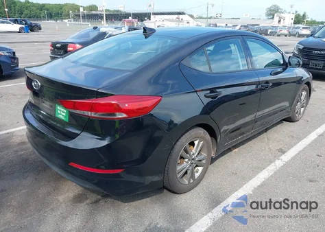 2018 Hyundai Elantra Value Edition z USA, uszkodzony, nr VIN 5NPD84LF6JH264233